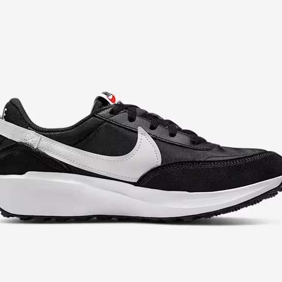 Nike Waffle Debut Sneakers in Black, Women’s Size 8.5/Men’s Size 7, NEW IN BOX - Picture 2 of 7